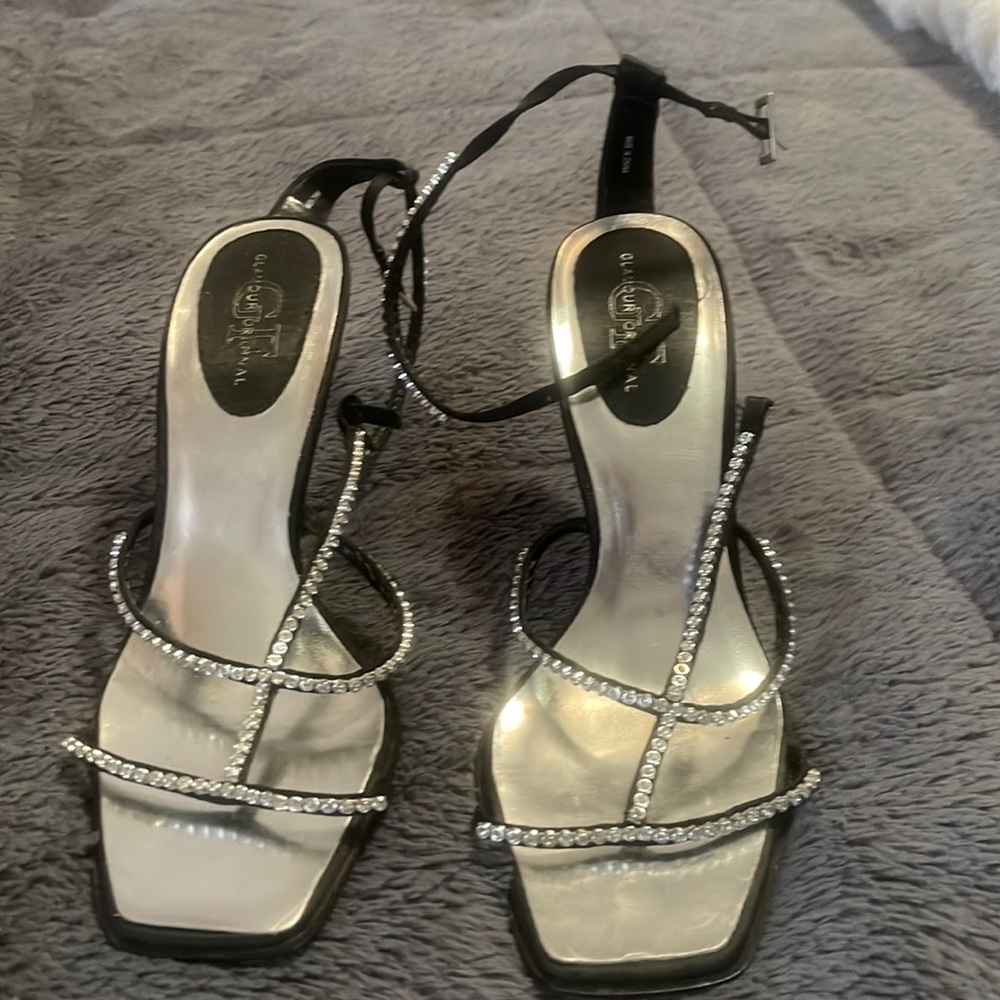 Dress shoes, size 7, great for the holidays!
